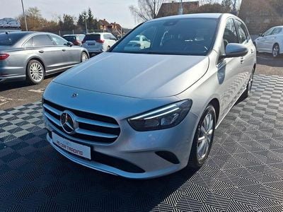 Gebraucht Mercedes B200 163 PS (119 kW) 2019 Silber Van / Kleinbus