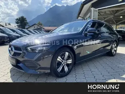 Gebraucht Mercedes C200 205 PS (150 kW) 2025 Grau Kombi