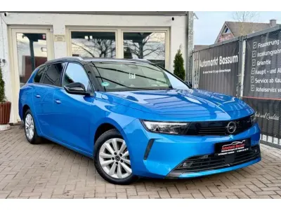 Usata Opel Astra Business Elegance 131 CV (96 kW) 2024 Blu Utilitaria