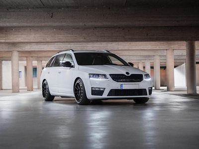 Weiß Gebraucht 2015 Skoda Octavia RS Kombi | 15.100 € (Fairer Preis)