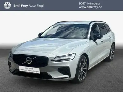 Gebraucht Volvo V60 Plus 257 PS (189 kW) 2024 Vapour grey metallic Kombi