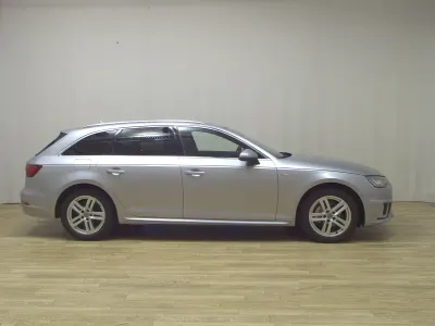 Second-hand Audi A4 S-Line 190 CP (139 kW) 2019 Argintiu Break