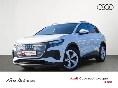 Gebraucht Audi Q4 e-tron Comfort 125 kW (170 PS) 2023 Gletscherweiß metallic SUV
