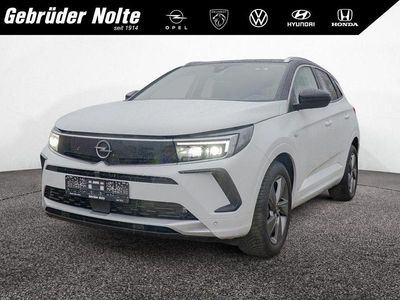 Weiß Gebraucht 2022 Opel Grandland X Ultimate SUV | 23.850 € (Etwas zu teuer)