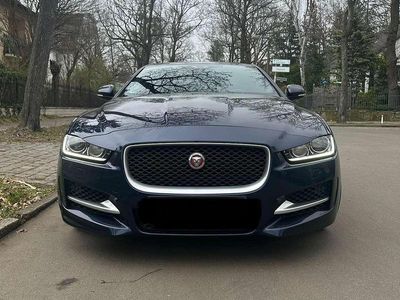 Gebraucht Jaguar XE R-Sport 179 PS (131 kW) 2016 Blau Limousine