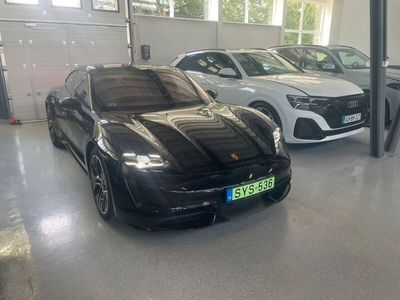 Porsche Taycan Turbo