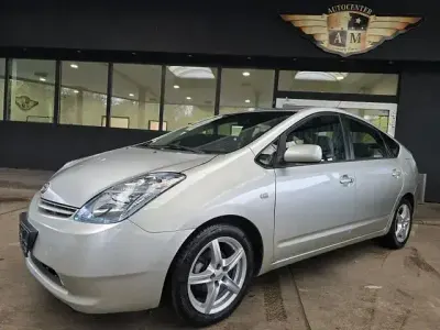Gebraucht Toyota Prius Executive 77 PS (56 kW) 2006 Silber Kleinwagen