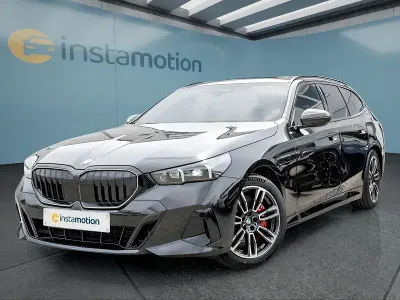 Gebraucht BMW 540 303 PS (222 kW) 2025 Schwarz Kombi