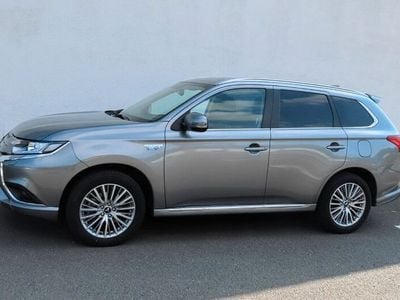 Mitsubishi Outlander P-HEV