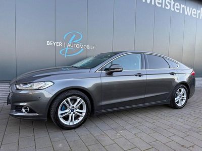 Gebraucht Ford Mondeo Titanium 179 PS (131 kW) 2016 Grau Limousine