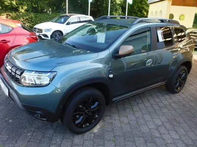 Gebraucht Dacia Duster Extreme 150 PS (110 kW) 2024 Grün SUV