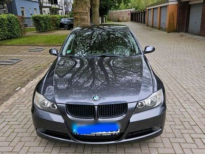gebraucht BMW 318 i E90 mit Sportfahrwerk 17 Zoll alufelgen neue TÜV 6.2026