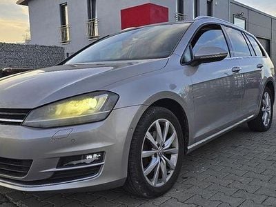 Silber Gebraucht 2014 VW Golf VII Highline Kombi | 6.990 € (Guter Preis)