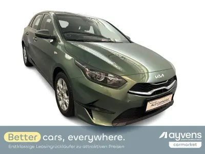 Second-hand Kia Ceed Vision 160 CP (117 kW) 2023 Verde Hatchback