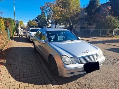 Mercedes C200