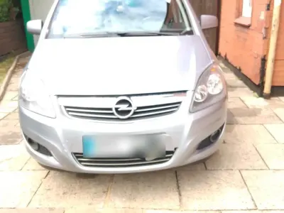 Gebraucht Opel Zafira 116 PS (85 kW) 2010 Grau Van / Kleinbus