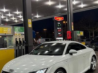 Second-hand Audi TT Comfort 365 CP (268 kW) 2015 Alb Coupe