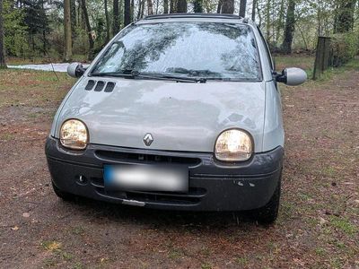 Usata Renault Twingo 75 CV (55 kW) 2004 Argento Utilitaria