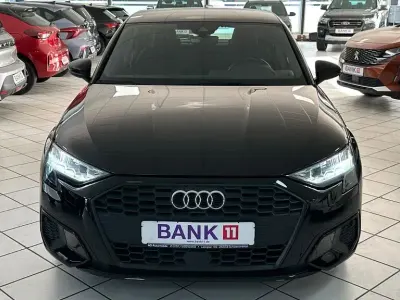 Gebraucht Audi A3 Basis 150 PS (110 kW) 2023 Schwarz Limousine