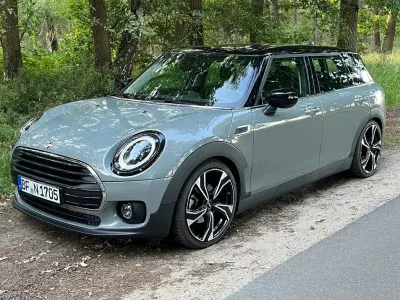 Gebraucht Mini Cooper Clubman Classic 136 PS (100 kW) 2021 Grau Kombi