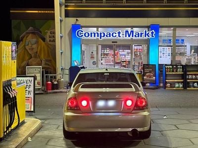 Gebraucht Lexus IS200 155 PS (114 kW) 1999 Silber Limousine