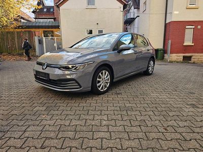 Gebraucht VW Golf VIII Life 131 PS (96 kW) 2023 Limousine