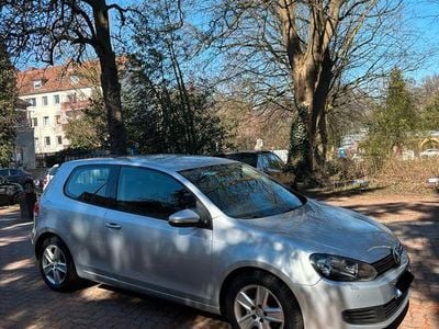 Gebraucht VW Golf VI Highline 122 PS (89 kW) 2009 Silber Kleinwagen
