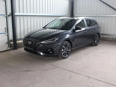 Gebraucht Hyundai i30 Edition 30+ 116 PS (85 kW) 2021 Dark knight Kombi