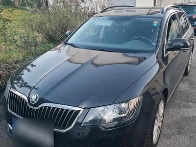 Gebraucht Skoda Superb 140 PS (102 kW) 2013 Schwarz Kombi