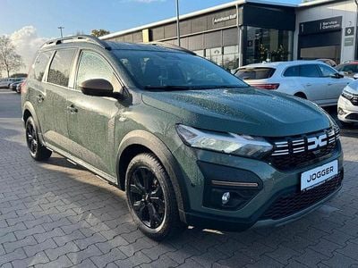 Grün Gebraucht 2024 Dacia Jogger Extreme Van / Kleinbus | 19.990 € (Fairer Preis)