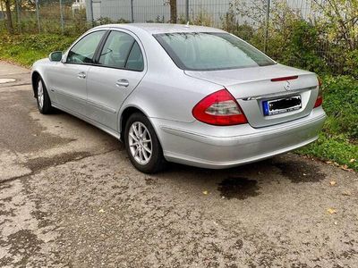 Mercedes E220