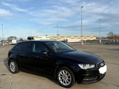 Gebraucht Audi A3 Ambiente 110 PS (80 kW) 2015 Schwarz Limousine