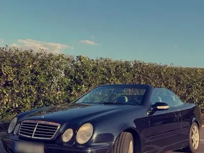Gebraucht Mercedes CLK200 163 PS (119 kW) 2002 Blau Cabrio