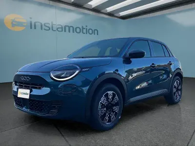 Neu Fiat 600 Business 101 PS (74 kW) 2025 Grün SUV