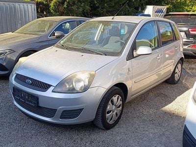 Begagnad Ford Fiesta Style 69 HK (50 kW) 2008 Silver Halvkombi