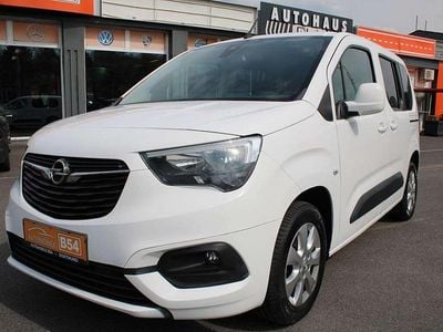 Second-hand Opel Combo Life Elegance 102 CP (75 kW) 2021 Alb Break