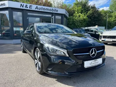 Gebraucht Mercedes CLA220 Shooting Brake Urban 184 PS (135 kW) 2018 Schwarz Kombi