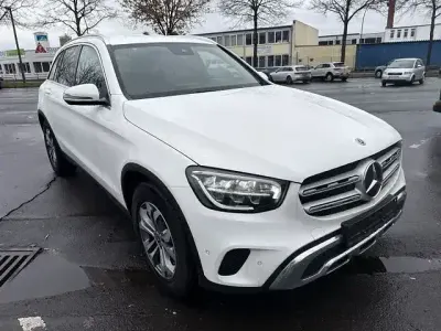 Begagnad Mercedes GLC220 194 HK (142 kW) 2021 Vit SUV