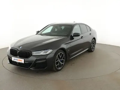 Używany BMW 530e M Sport 292 KM (214 kW) 2021 Szary Sedan/Limuzyna