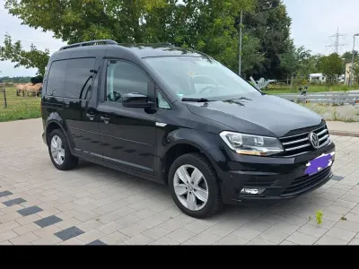 Gebraucht VW Caddy Comfortline 125 PS (91 kW) 2016 Schwarz Van / Kleinbus