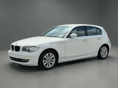 Gebraucht BMW 118 Advantage 143 PS (105 kW) 2009 Weiß Kleinwagen