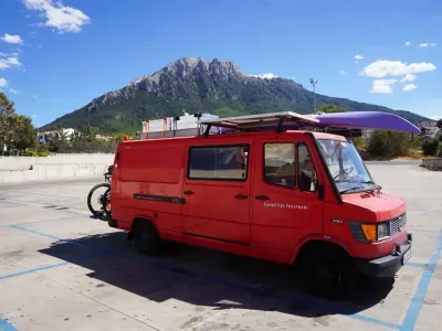 Gebraucht Mercedes T1 105 PS (77 kW) 1994 Rot Van