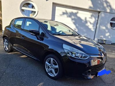 Schwarz Gebraucht 2014 Renault Clio IV Limousine | 3.950 €