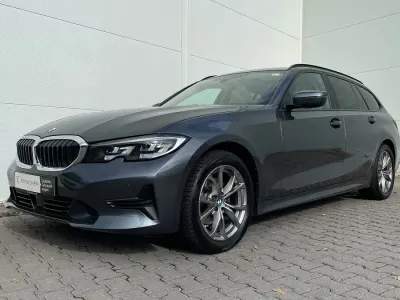 Używany BMW 320 Advantage 190 KM (139 kW) 2022 Szary Kombi