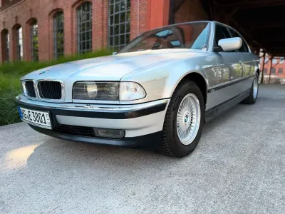 Gebraucht BMW 728 193 PS (141 kW) 1998 Grau Limousine
