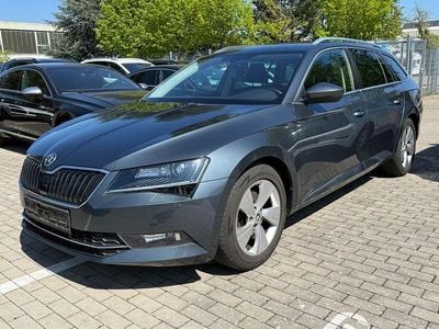Usata Skoda Superb 150 CV (110 kW) 2016 Grigio Station wagon