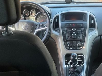 Gebraucht Opel Astra 110 PS (80 kW) 2010 Schwarz Limousine