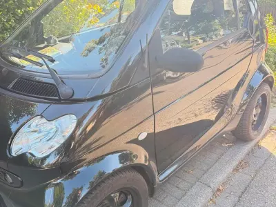Gebraucht Smart ForTwo Cabrio 61 PS (44 kW) 2007 Schwarz Cabrio