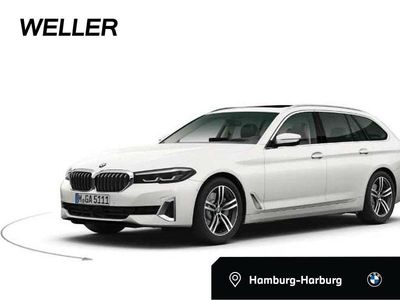Mineralweiß (weiß) Gebraucht 2022 BMW 520 Comfort Edition Kombi | 33.450 € (Fairer Preis)