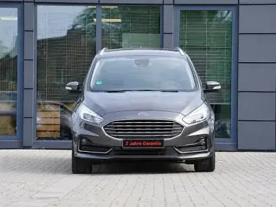 Begagnad Ford Galaxy Titanium 150 HK (110 kW) 2021 Grå Minibuss